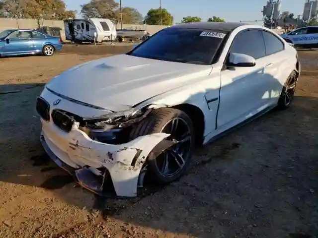 WBS4Y9C5XJAA85961 2018 BMW M4-1