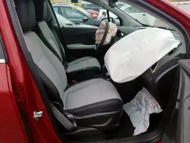 3GNCJLSBXLL205463 2020 CHEVROLET TRAX 1LT-4
