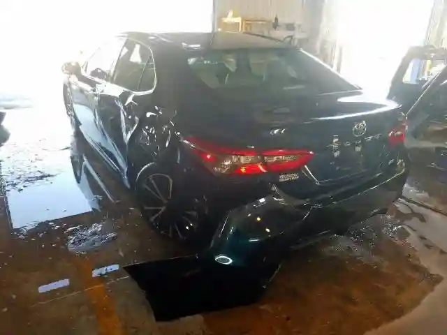 4T1B11HK7JU599681 2018 TOYOTA CAMRY L-2