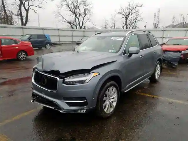 YV4102PK5J1343922 2018 VOLVO XC90 T5-1
