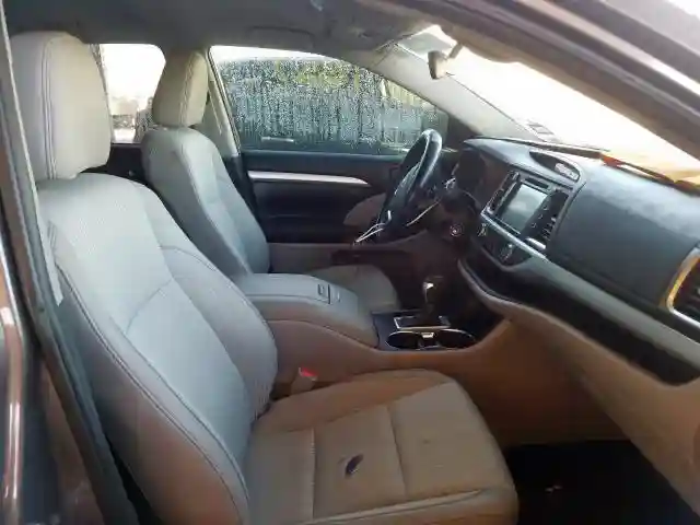 5TDZZRFH4KS319724 2019 TOYOTA HIGHLANDER LE-4