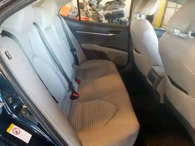 4T1B11HK7JU599681 2018 TOYOTA CAMRY L-5