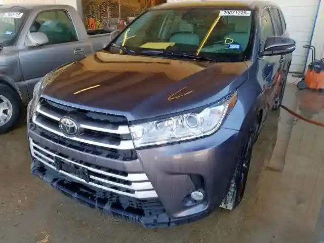 5TDZZRFH4KS319724 2019 TOYOTA HIGHLANDER LE-1