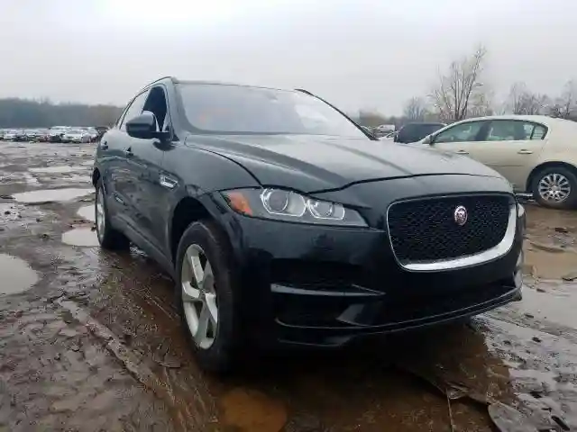 SADCJ2FX3JA249662 2018 JAGUAR F-PACE PREMIUM-0
