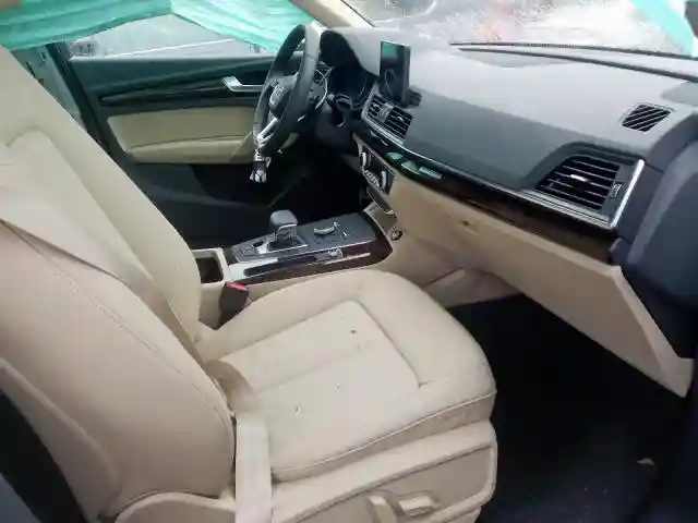 WA1ANAFY2K2105018 2019 AUDI Q5 PREMIUM-4