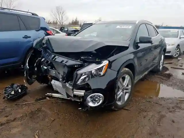WDCTG4GB9KJ623017 2019 MERCEDES-BENZ GLA 250 4MATIC-1