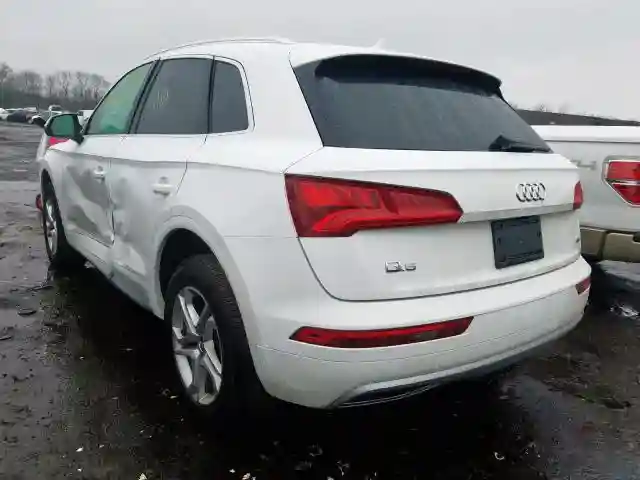 WA1ANAFY2K2105018 2019 AUDI Q5 PREMIUM-2