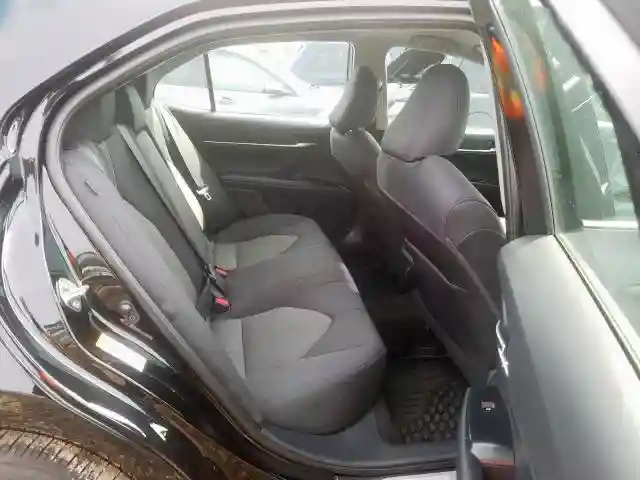 4T1B11HK8JU588155 2018 TOYOTA CAMRY L-5