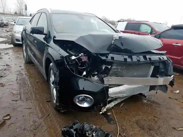 WDCTG4GB9KJ623017 2019 MERCEDES-BENZ GLA 250 4MATIC-0