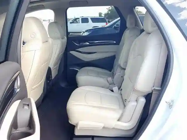 5GAEVBKW0JJ206775 2018 BUICK ENCLAVE PREMIUM-5