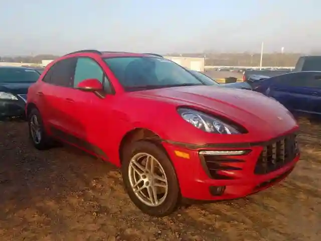 WP1AA2A51HLB80685 2017 PORSCHE MACAN-0