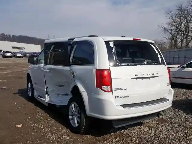 2C4RDGCG7JR265986 2018 DODGE GRAND CARAVAN SXT-2