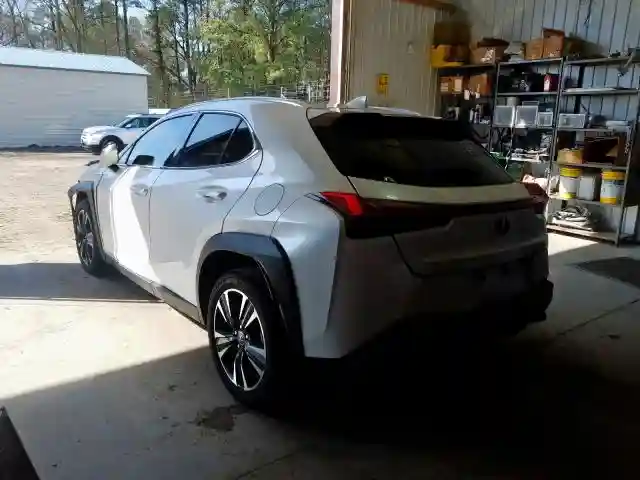 JTHY3JBH1K2001229 2019 LEXUS UX 200-2