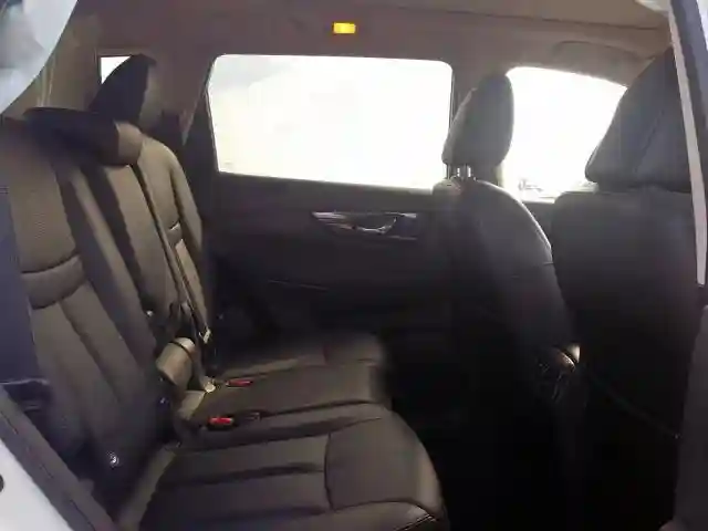 5N1AT2MT1JC847701 2018 NISSAN ROGUE S-5