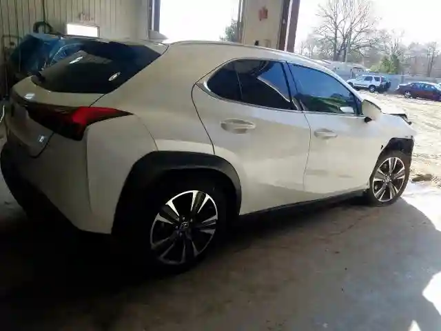 JTHY3JBH1K2001229 2019 LEXUS UX 200-3