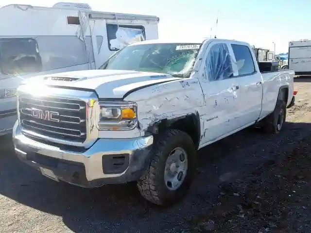 1GT12REY4JF223755 2018 GMC SIERRA K2500 HEAVY DUTY-1