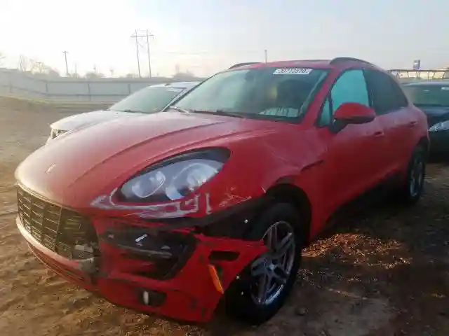 WP1AA2A51HLB80685 2017 PORSCHE MACAN-1