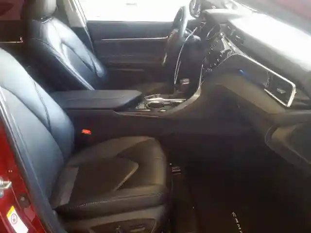 4T1BZ1HKXJU505947 2018 TOYOTA CAMRY XSE-4