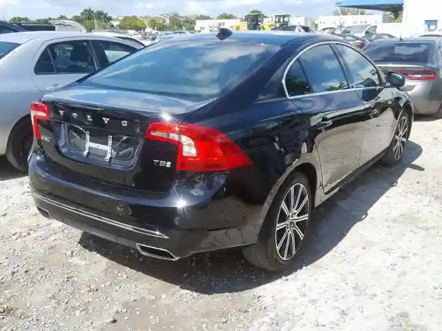 LYV402HK7JB175109 2018 VOLVO S60 PREMIER-3