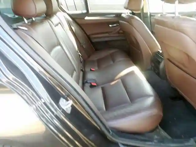 WBA5B1C50GG130307 2016 BMW 535 I-5