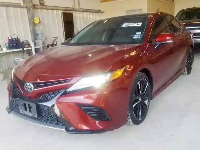 4T1BZ1HKXJU505947 2018 TOYOTA CAMRY XSE-1