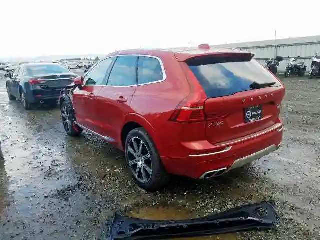 YV4A22RL2K1390942 2019 VOLVO XC60 T6 INSCRIPTION-2