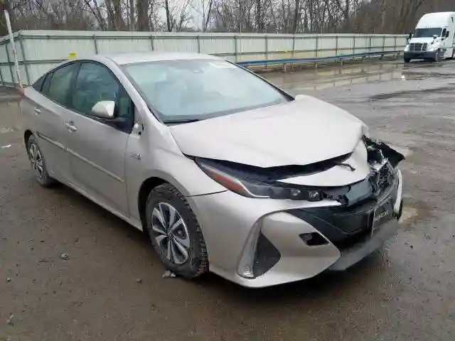 JTDKARFPXJ3100931 2018 TOYOTA PRIUS PRIME-0