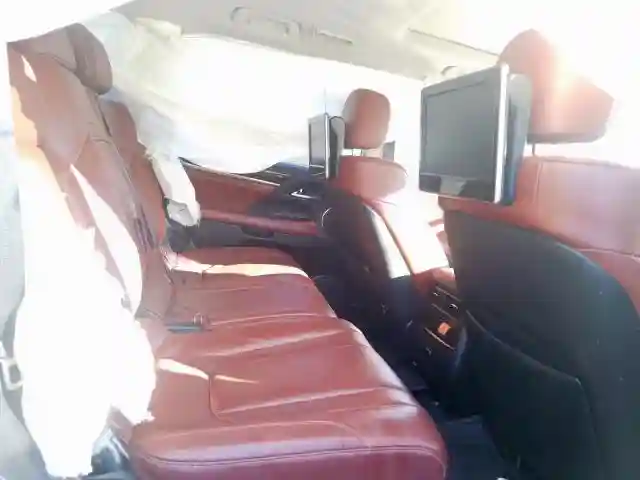 JTJHY7AX5H4248391 2017 LEXUS LX 570-5