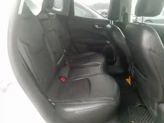 3C4NJDBB6KT628711 2019 JEEP COMPASS LATITUDE-5
