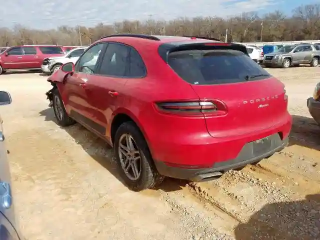 WP1AA2A51HLB80685 2017 PORSCHE MACAN-2