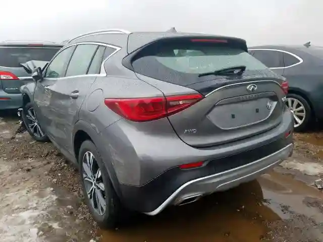 SJKCH5CRXHA023625 2017 INFINITI QX30 BASE-2