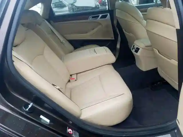 KMHGN4JE2GU126327 2016 HYUNDAI GENESIS 3.8L-5