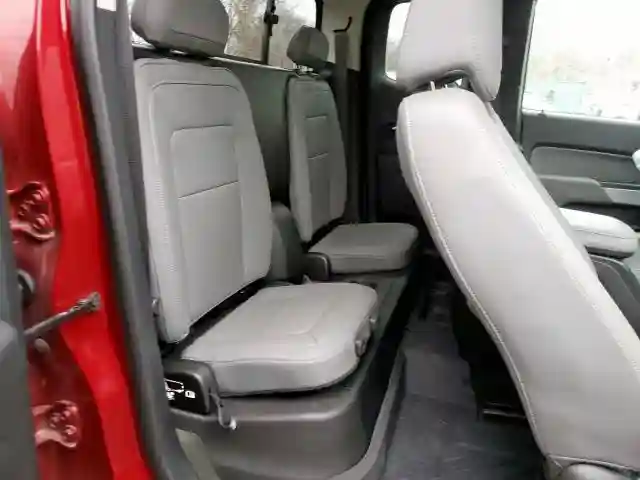 1GCHSCEN8H1291386 2017 CHEVROLET COLORADO LT-5
