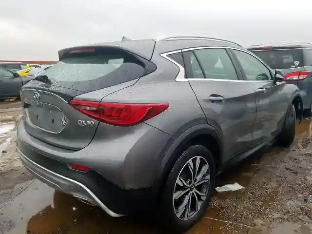 SJKCH5CRXHA023625 2017 INFINITI QX30 BASE-3