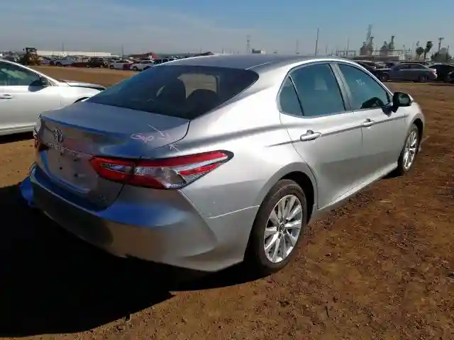 4T1B11HK0JU515961 2018 TOYOTA CAMRY L-3