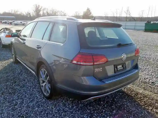 3VWH17AU3KM511046 2019 VOLKSWAGEN GOLF ALLTRACK S-2