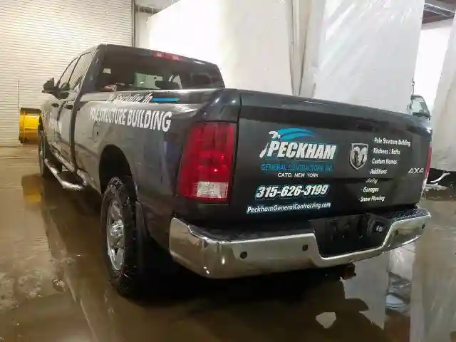 3C63R3GL7HG605572 2017 RAM 3500 ST-2