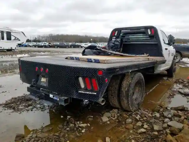 3C7WRTBL2FG592937 2015 RAM 3500-3