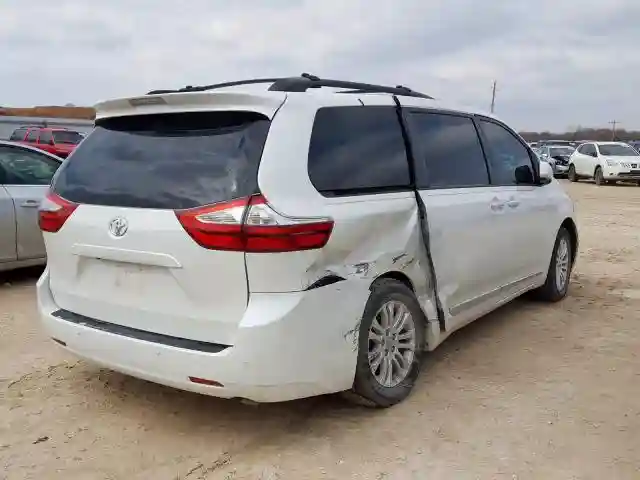 5TDYZ3DC6HS823801 2017 TOYOTA SIENNA XLE-3