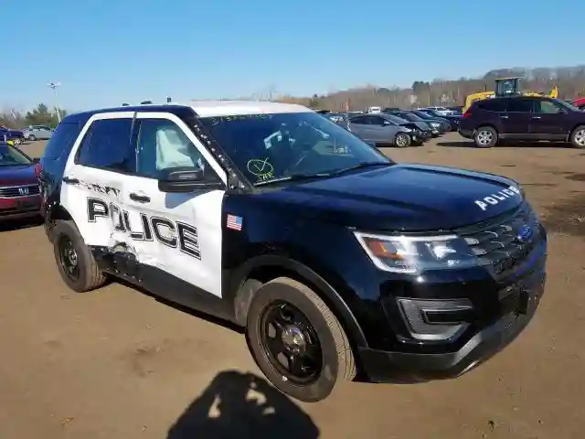 1FM5K8AR9JGA72010 2018 FORD EXPLORER POLICE INTERCEPTOR-0