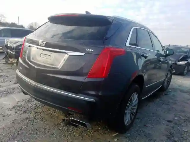 1GYKNBRS0HZ300018 2017 CADILLAC XT5 LUXURY-3
