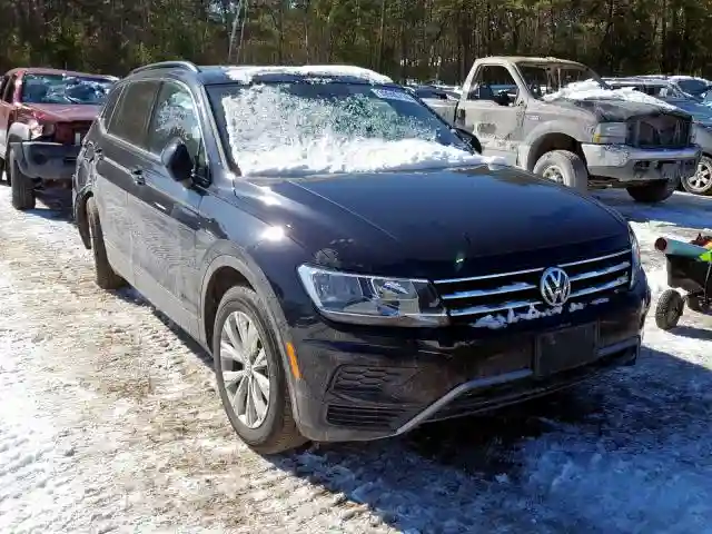 3VV2B7AX2KM076084 2019 VOLKSWAGEN TIGUAN SE-0