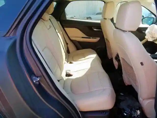 SADCK2FX1JA278221 2018 JAGUAR F-PACE PRESTIGE-5