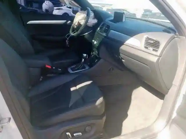 WA1HCCFSXHR000111 2017 AUDI Q3 PREMIUM PLUS-4