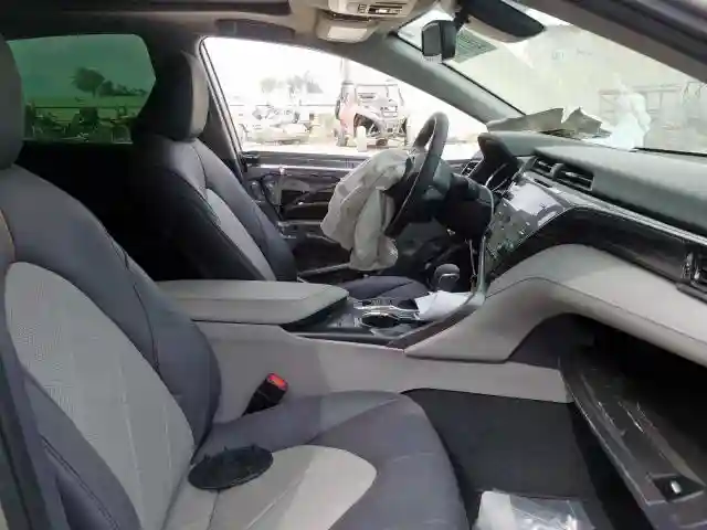 4T1BZ1HK6KU028273 2019 TOYOTA CAMRY XSE-4