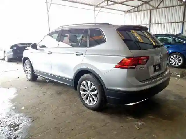 3VV1B7AX7KM117787 2019 VOLKSWAGEN TIGUAN S-2