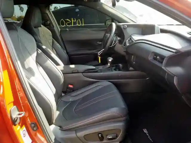 JTHU9JBH5K2001179 2019 LEXUS UX 250H-4