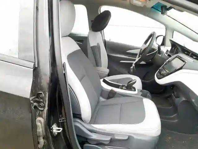 1G1FY6S00K4145997 2019 CHEVROLET BOLT EV LT-4