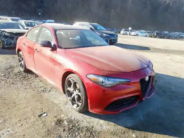 ZARFAEEN2J7597062 2018 ALFA ROMEO GIULIA TI Q4-0