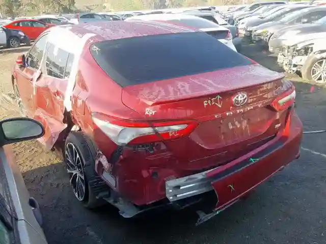 4T1B11HK7JU509283 2018 TOYOTA CAMRY L-2